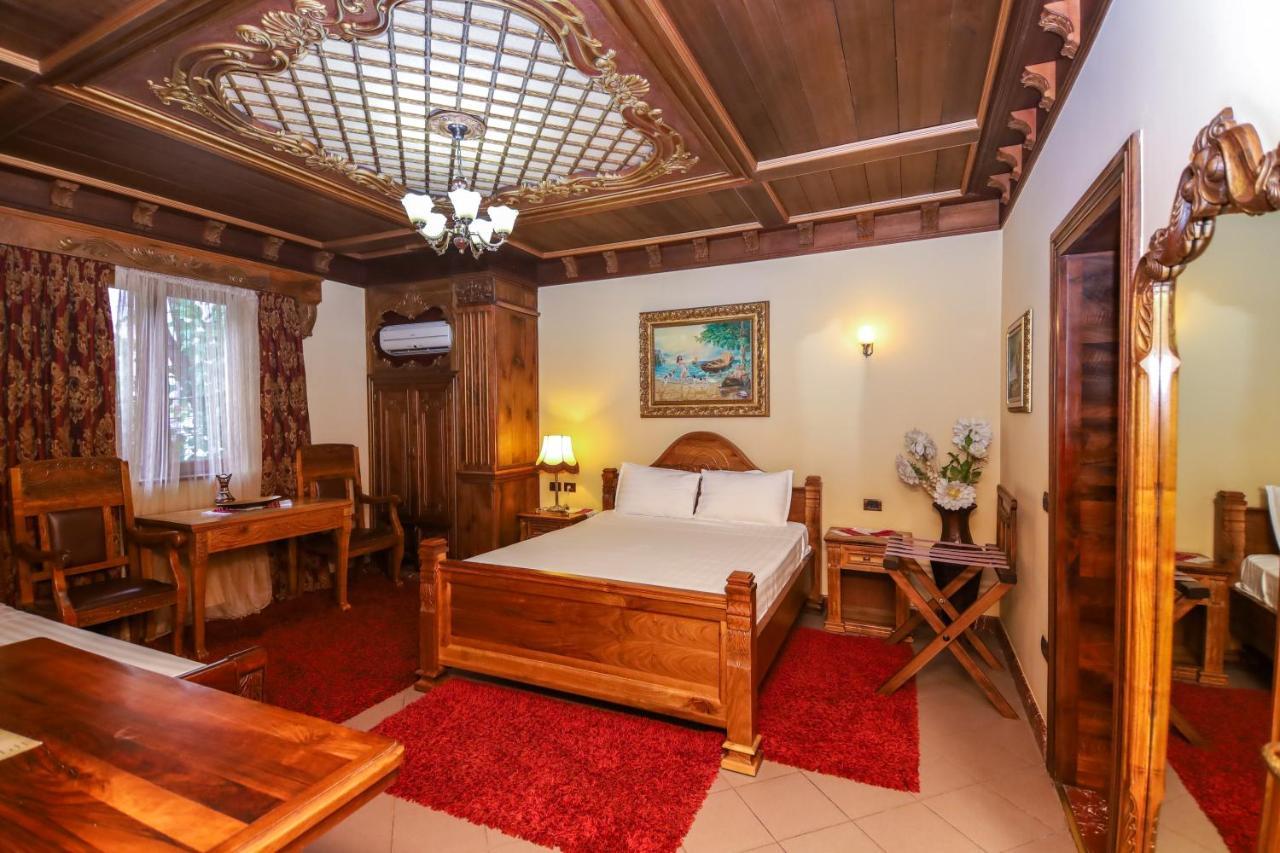 Brilant Antik Center Hotel Тирана Экстерьер фото